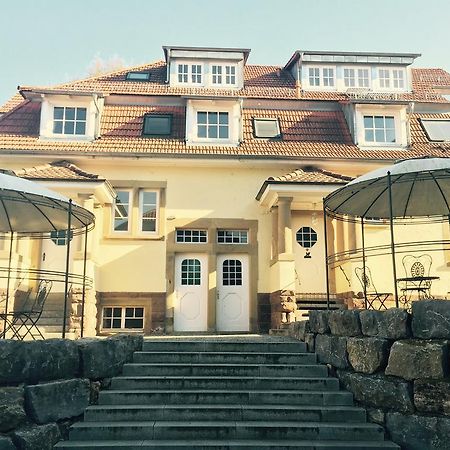 Hotel Hahn Gondelsheim Exteriör bild